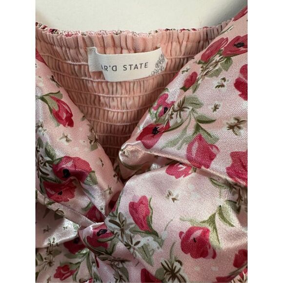 Altar’d State women’s pink floral short sleeve top size Large NWT. #44-1735 - Picture 2 of 7